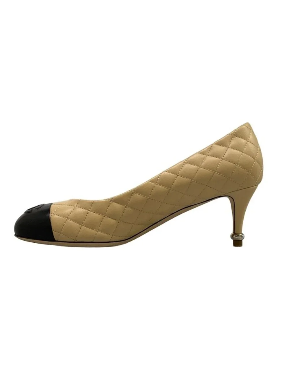 Chanel Pumps C CC Logo Beige Black Quilted Lambskin Heels